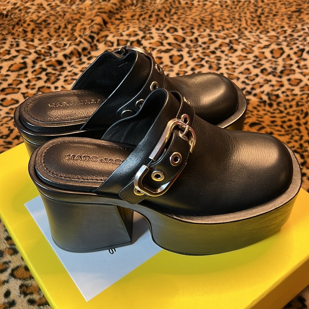 Marc Jacobs Black Leather Platform Clogs - Picture 3 of 5